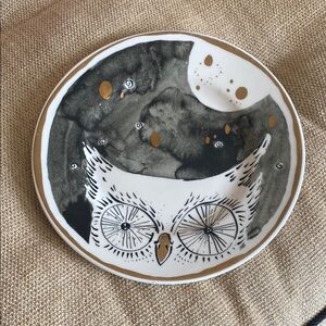 Artistic Owl Plate with Gold and Gray Accents